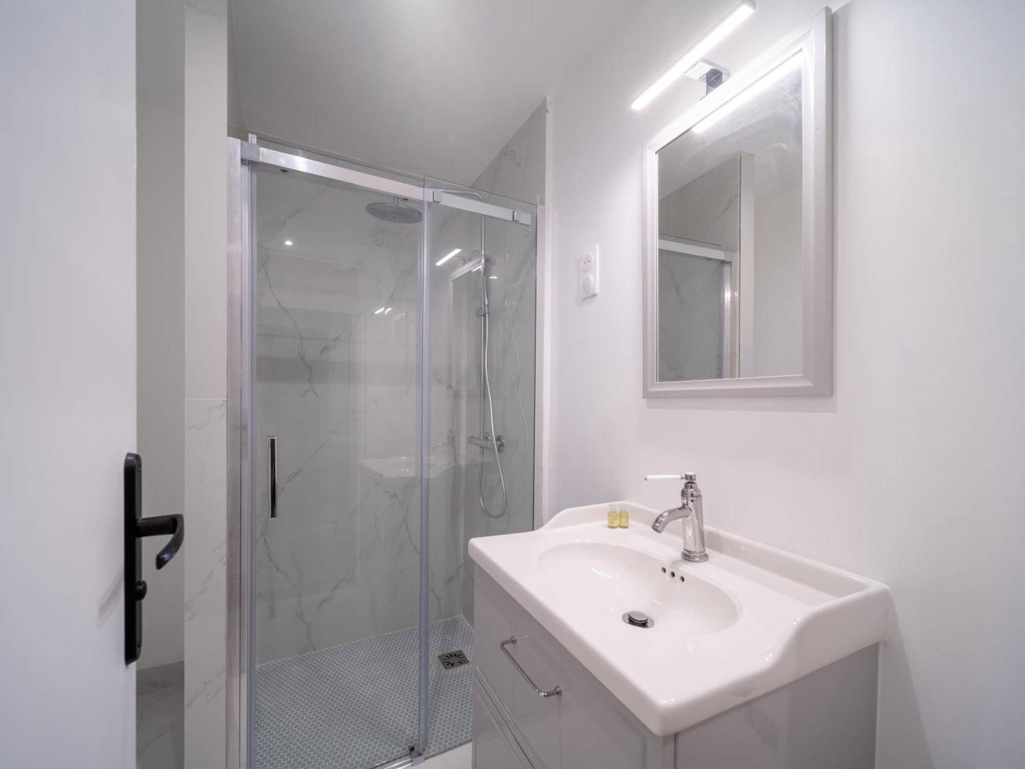 " Le Barthelemy " Appartements Neufs Climatises Tout Equipes Au Coeur De Marseilles Buitenkant foto